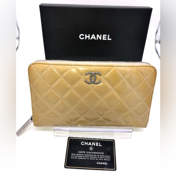 Chanel Maltelasse Patent Gold Quilted Organizer Wallet Clutch Zip Around CC - Picture 1 of 16